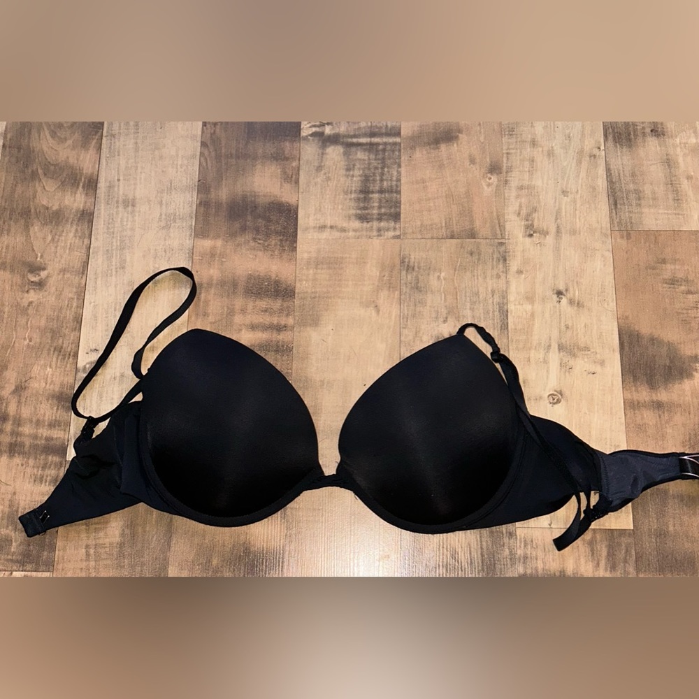 Victoria’s Secret Padded Plunge bra